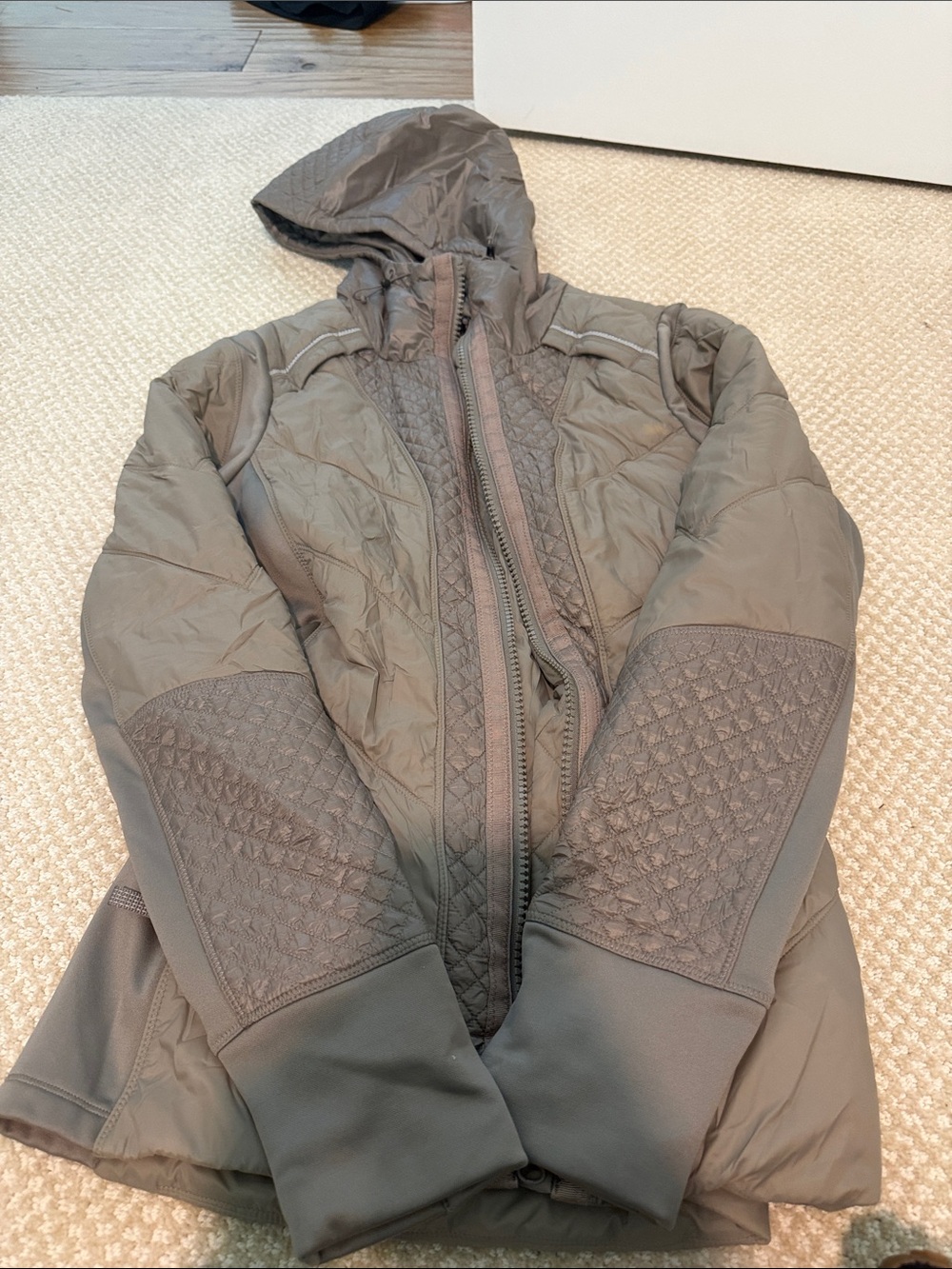 Athleta Quilted Hooded Puffer Jacket in Taupe Gray